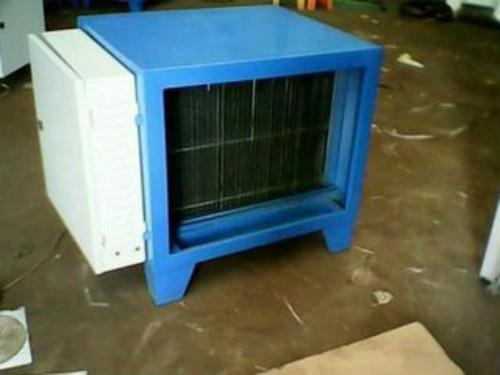 餐(can)飲(yin)靜電式油(you)煙(yan)淨(jing)化(hua)器